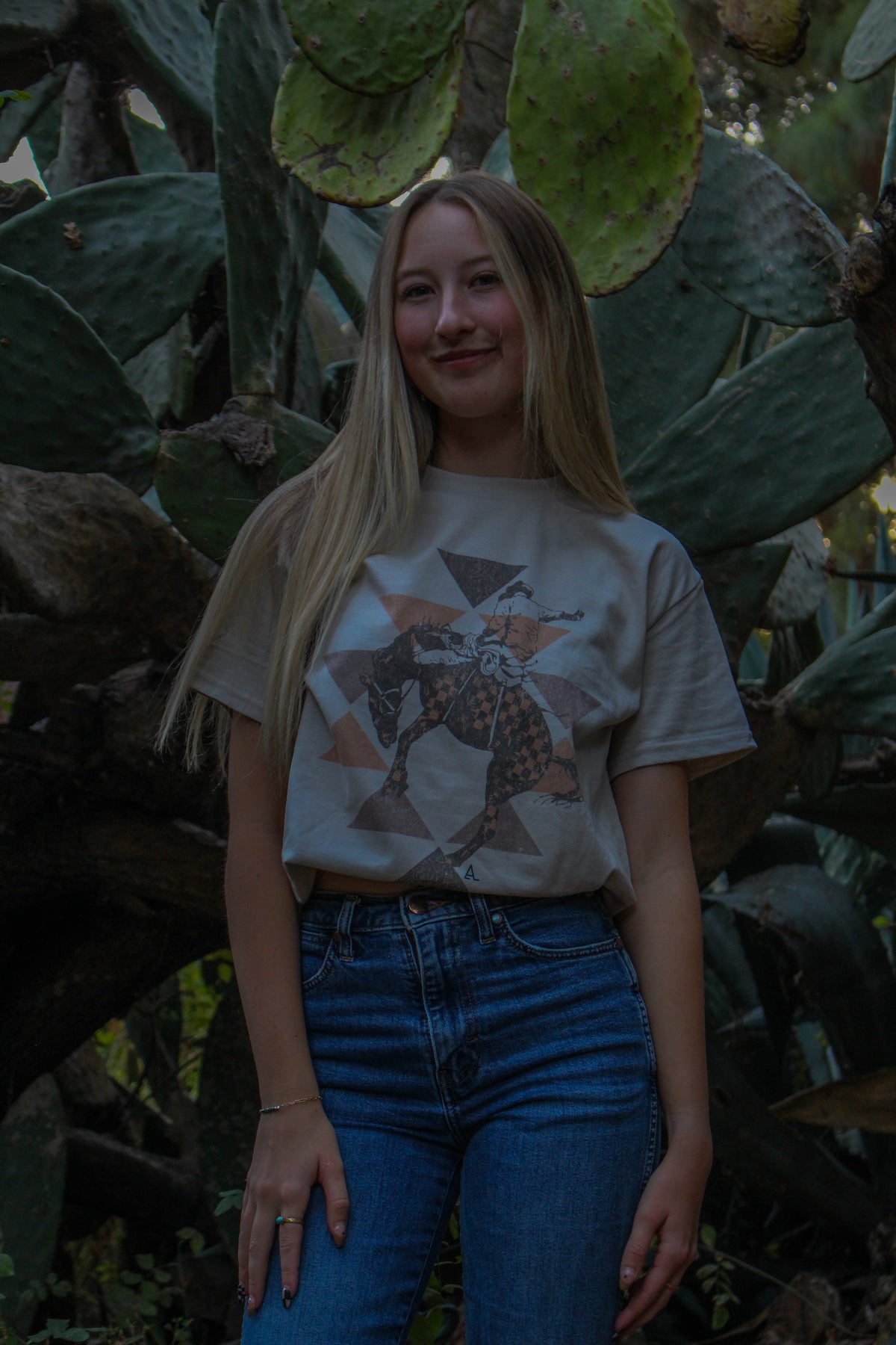 BOUJEE BRONC TEE